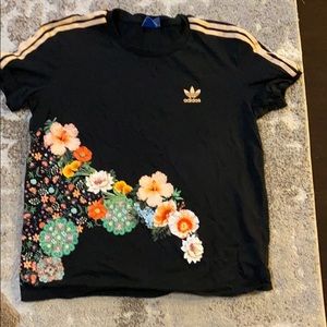 Adidas matching shirt with leggings